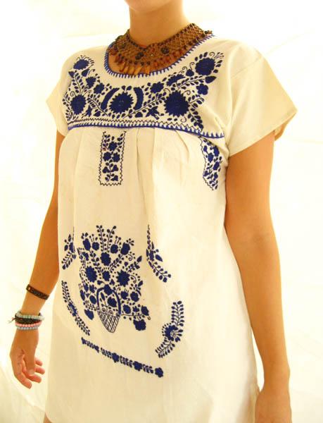 Handmade Mexican Dress from Aida Coronado Vintage mexican embroidered dress  - Aida Coronado store A heart in every piece