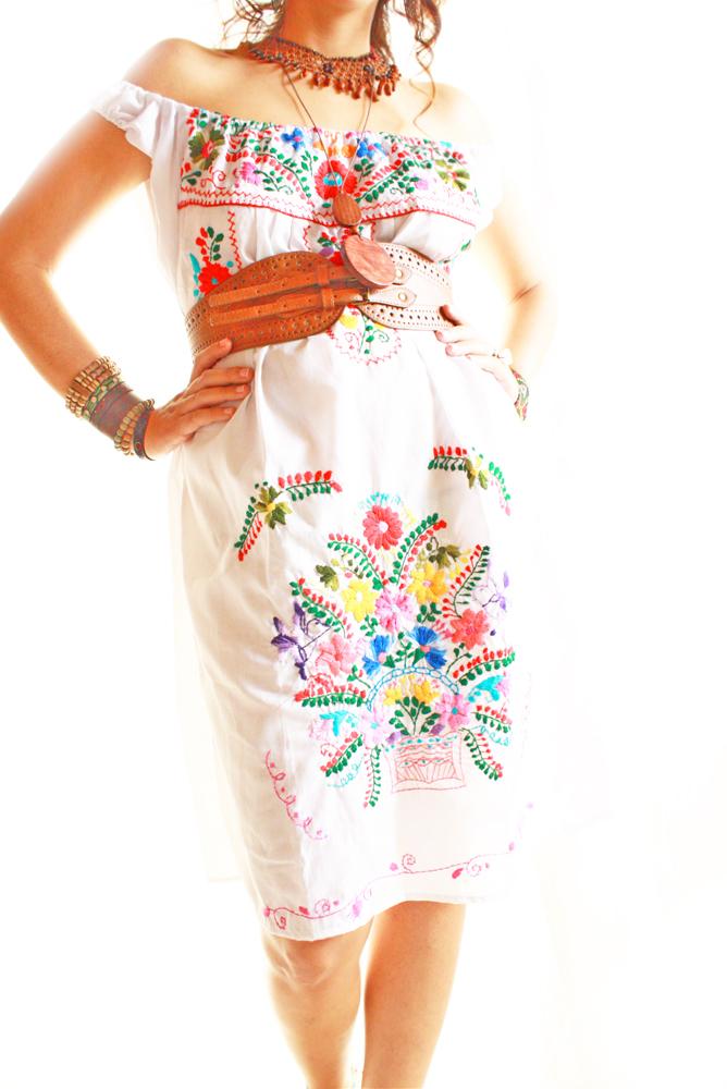 Handmade Mexican Dress from Aida Coronado Vintage off shoulder Strapless Mexican embroidered dress - Aida Coronado store A heart in every piece Handmade Mexican Dress from Aida Coronado Vintage off shoulder Strapless Mexican embroidered dress - Aida Coronado store A heart in every piece