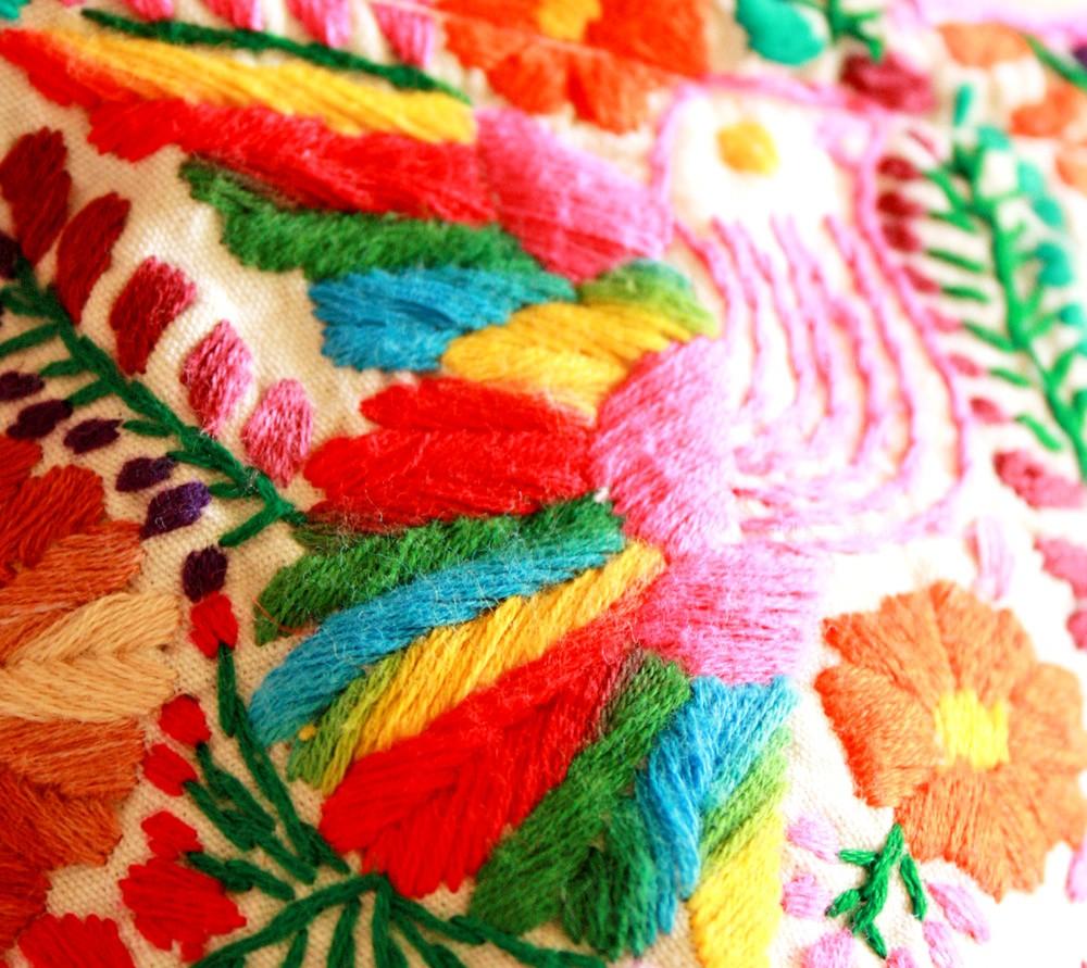 Los Pajaritos crocheted Off shoulder Mexican embroidered blouse